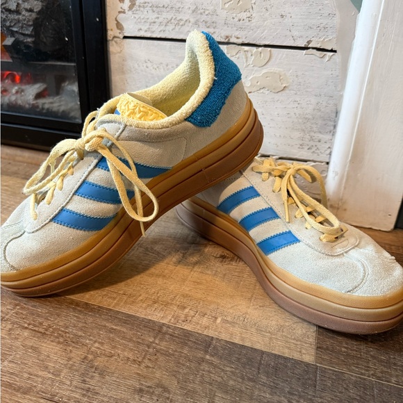 adidas Blue and Yellow Athletic Shoes - Picture 2 of 6